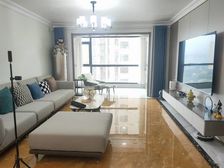 高新8路,碧桂园4室精装。把头户型,电梯入户,包大税