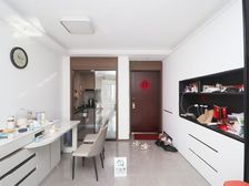 次新房 满二 高楼层视野无遮挡 二次装修 带车位 小三居