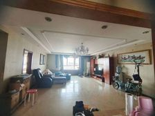 保师 鑫和花园 4室2卫精装 中间好楼层