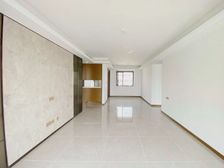 双卫生间 产权清晰 南北通透 次新房 超低密度 高楼层视野好