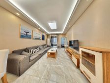 华润二十四城六期 此房是客厅以及卧室全对中庭,精装修中楼层