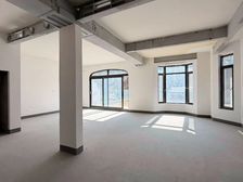 联排别墅边套丨三面围合花园丨送160平地下室丨在售总价