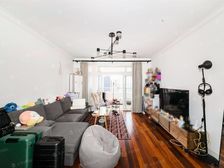 阳光充足,长寿路繁华商圈,近地铁,飞机户型,全明,随时看房