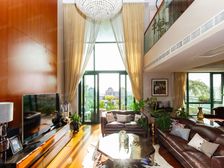 北外滩复式带露台 可看三件套 可看黄浦江 居家装修