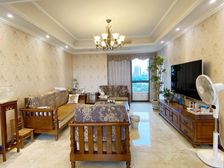 全屋实木家具 3房双卫大阳台 朝中庭 居家舒适