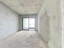 中南滨江国际 精装修3房+南北通透+37w售+实景拍摄+急售