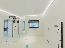 通燃气低总价 30万装修+地暖 爆改三房 可拎包入住