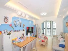 没有比这家还低的价位了!!12年小区啊!沦落如此