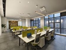 中央路新模范马路地铁口(凤凰国际)边户精装带家具 户型方正