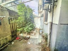 北直街带大院子的一楼有阳光