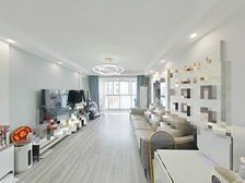 南北通通板式户型,婚房装修,业主置换诚意出,阳台大落地窗