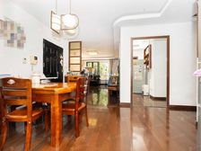 送50平私家大花园!万科四期中心位置!南北通透!带产权车位!