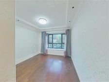 距离地铁200 ,楼下就是商场,次新小区,看房随时