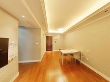 中海寰宇天下 商品房 房龄新 满五 小三居 近地铁