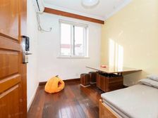 (实景拍摄) ,中心位置,出价就售,房东特别诚意出售。