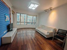 白玉兰户型,小区 ,诚意出售,中心位置,有产权车位,价可谈