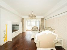 品质小区,背靠花园靠水, ,看房随时,价格可谈