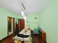 专属委托 中间楼层 带车位 小区一档房源 看房有钥匙