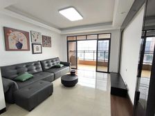 凯茵豪庭 有电梯 双卫 刚需小三居 楼龄新 停车方便