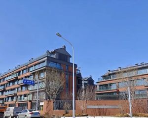 业主原先1400万买的,现在950万直接出 业主自住房
