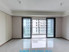 业主置换郊区别墅 降.价60万出售 带车位 近地铁