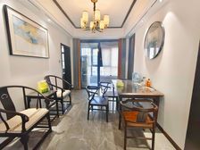 九龙湖 中间楼层采光好 交通便利 有电梯 满二 小区新