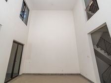 新华御湖上园 联排别墅 位置安静 带院子 带露台