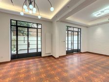 南汇路34弄 9室2厅 275.2平