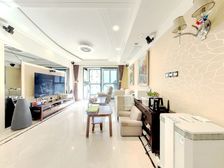 黄浦逸城老西门16年次新房 带车库 新装 新邻广场旁