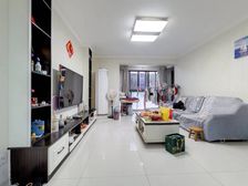 此房满五年 南北户型 房型正气 得房率90%