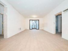 青浦新城!三轨交汇 !房东定好别墅!带产权车位! 有钥匙