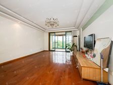 在毓秀这个去哪里买去!南北直通双阳台。车位就在楼下