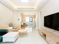 新挂牌房源,高层飞机户型,正看小区景观,保养很好,拎包住