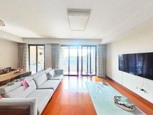 青浦汤臣小区 舒享大三房 边套户型 装修保养好 产权车位