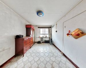 地铁16号线南开地 南北通透三居 一层 户型方正