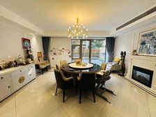 臻水岸大户型,精装修有电梯,双车位看房方便,视野开阔