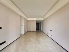 鑫相河畔雅苑西边户、次新房,带空调地暖,全新未入住,诚心卖