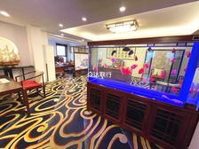 太原街双地铁口旁 700平 年30万 独立半层 带隔断家具