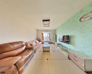 东方惠城A区3室2厅北