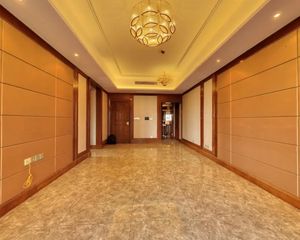 恒大都汇华庭 4室2厅 东南
