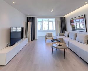 西单 太仆寺 银行家属楼 东西通透 大两居 出售 带电梯!