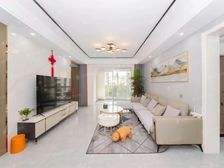 新上!精装修电梯三房 南北通!带产权车位! 位置!出国诚售