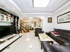 叠加别墅,可谈100加,车位,临河景观,业主出国诚意出