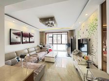 新大洲华庭苑99平三房两厅一卫一楼带院子房东自住装修得房率高