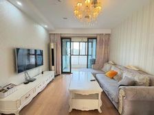 置换诚售,可谈,中学对面,南北通2房,满五年 ,只有契税