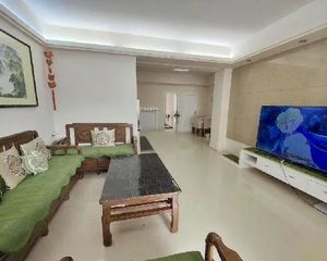 宜悦雅轩8楼3房2厅2卫 现代装修 格局采光好 即可入住