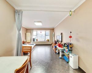 丰台精装修鸿业兴园一区人文社区飘窗视野开阔