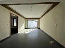 中铁春风十里 中式院落双层别墅 120米110万三室两厅两卫