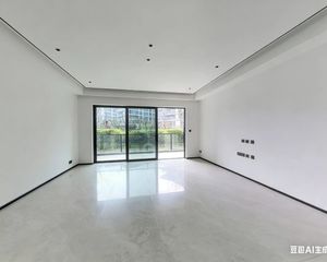 市府滨江旁 电梯洋房 低密7层高 精装三大件 4号线 高档品