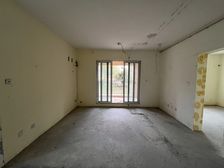 地铁口花城三期前排东户南北通大4房,毛坯的状态!带2个车位!